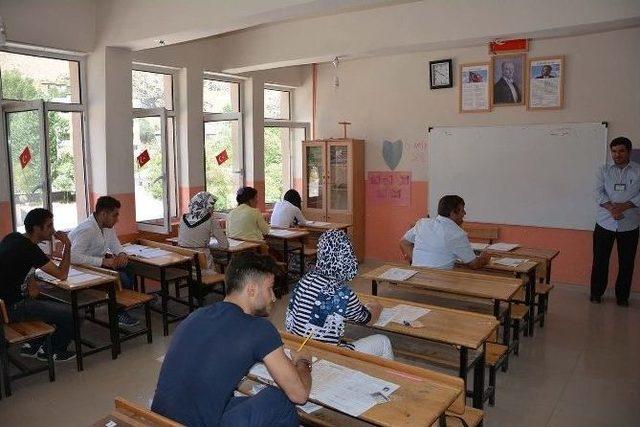 Çatak’ta Açık Öğretim Lisesi Sınavları Tamamlandı