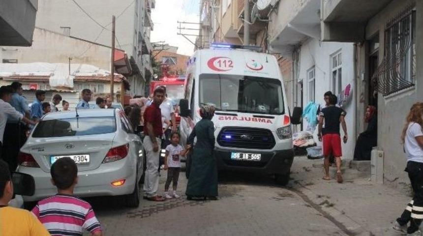 Otistik Engelli &Ccedil;ocuk &Ccedil;akmakla Oynarken Yangın &Ccedil;ıktı