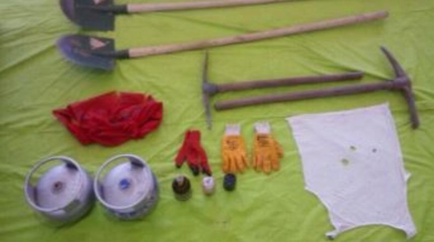 Diyarbakır&rsquo;da Metruk Binada M&uuml;himmat Ele Ge&ccedil;irildi