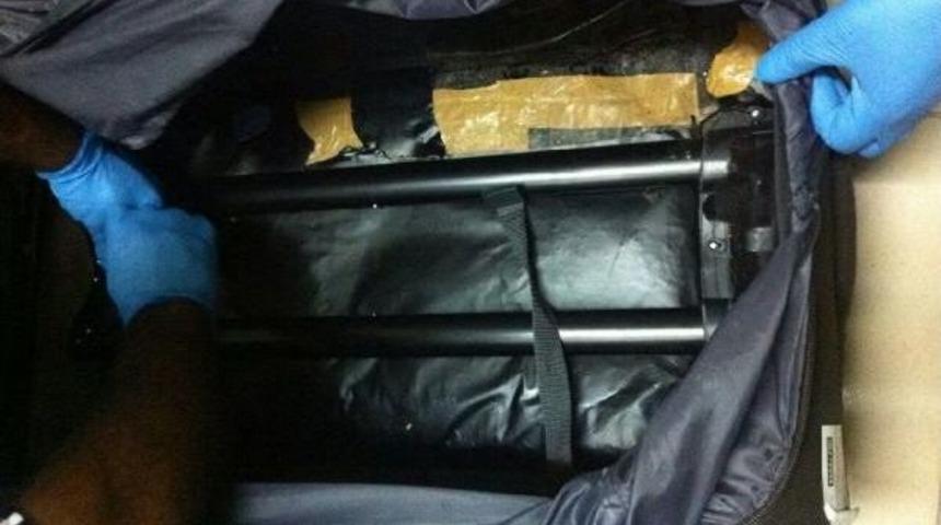 Yolcu Otob&uuml;s&uuml;nde 3 Kilo Eroin Ele Ge&ccedil;irildi