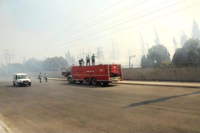 Kahramanmaraş ta Atık Kağıt Fabrikasında Yangın (1) 3