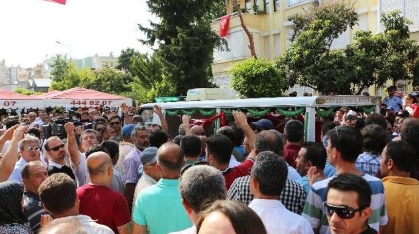 Şehit Polis Alanya&rsquo;da G&ouml;zyaşları Arasında Toprağa Verildi