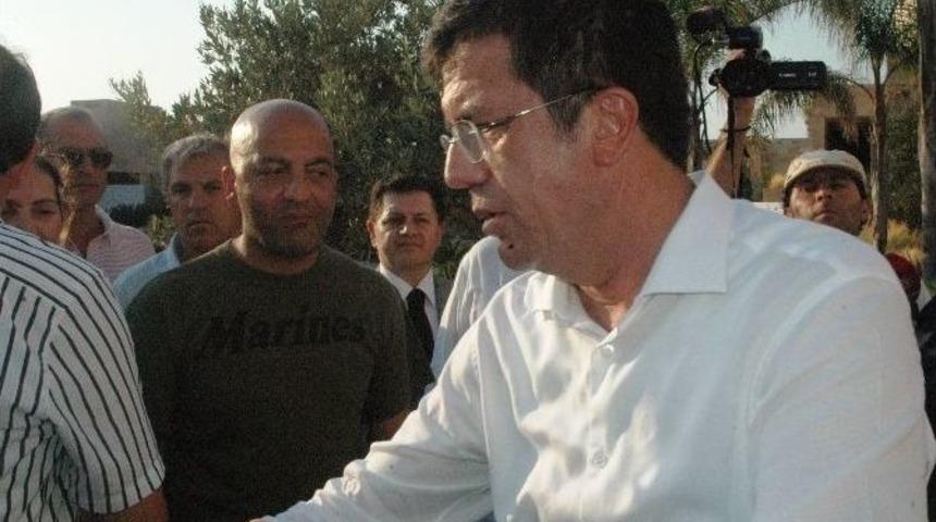 Zeybekci: "milletimizin Ve &Uuml;lkemizin Birlik Ve Beraberliğine Karşı Her Kim Ki Başını Kaldırdı, O Baş Ezilecektir"