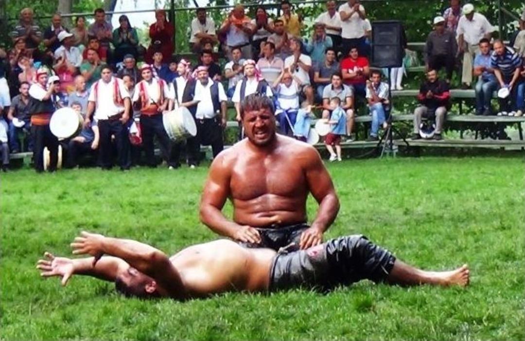 Ege&rsquo;nin Kırkpınar&rsquo;ında Başpehlivanı Kara