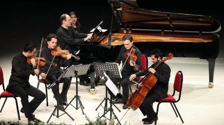 Antalya'da Piyano Susacak, Sinema Konuşacak