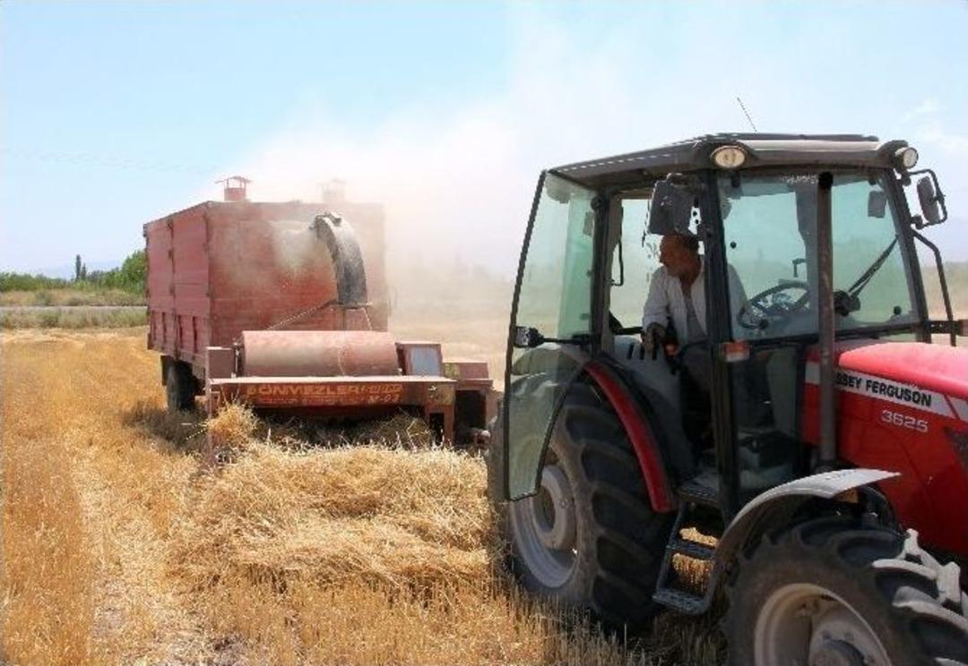 (&ouml;zel Haber) Anız Yakmayarak Eko Sistemi Koruyorlar