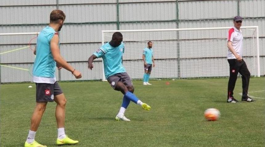 &Ccedil;aykur Rizespor Gen&ccedil;lerbirliği Ma&ccedil;ı Hazırlıklarına Başladı