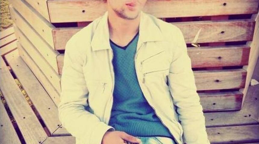 Antalya&rsquo;da Bı&ccedil;aklı Kavga: 1 &Ouml;l&uuml;, 2 Yaralı