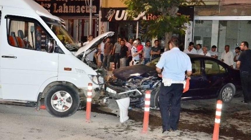 Alt Ge&ccedil;it &Ccedil;ıkışı Kaza&rsquo;da Şans Eseri Yaralanan Olmadı