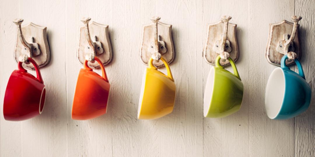 Dağınık rafları d&uuml;zenlemek i&ccedil;in basit t&uuml;yolar