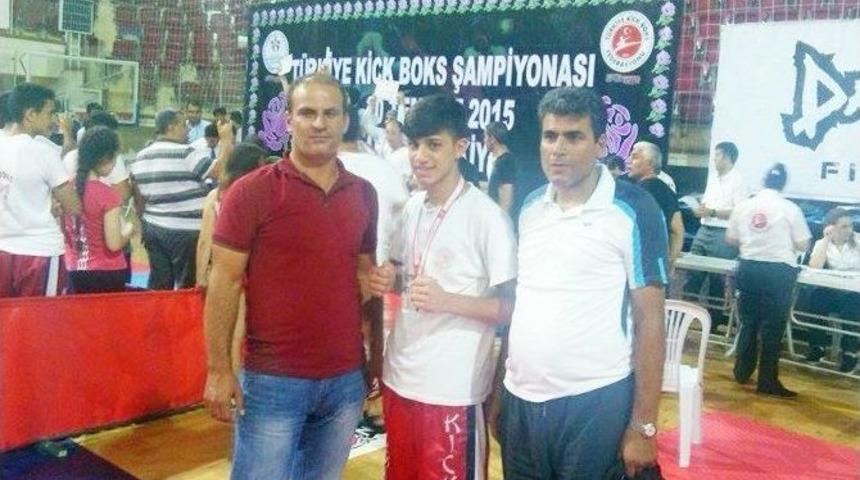 Kick Boks&rsquo;ta T&uuml;rkiye Şampiyonluğu
