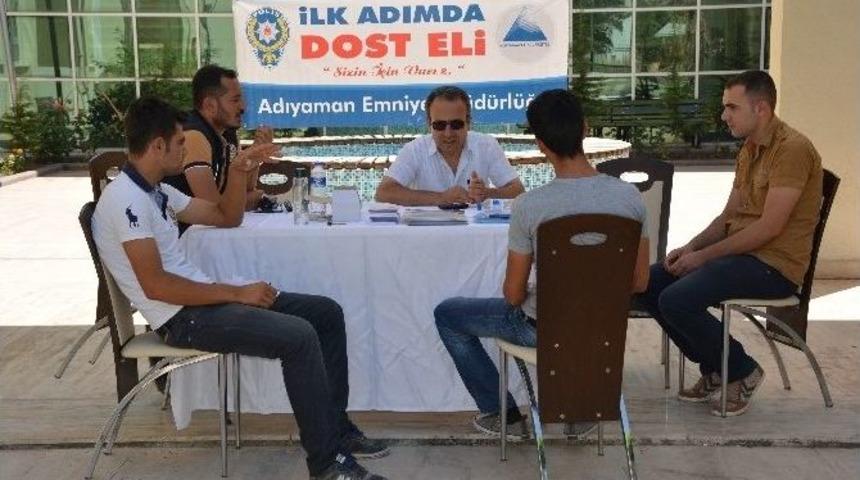 Polisten Yeni Kayıt Yaptıran Öğrencilere Terör Uyarısı