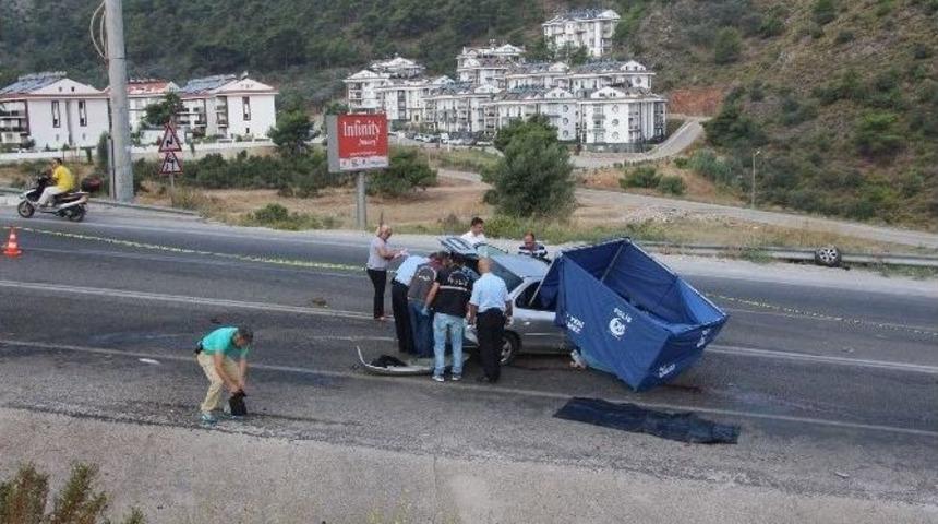 Fethiye&rsquo;de Otomobil Takla Attı: 1 &Ouml;l&uuml;