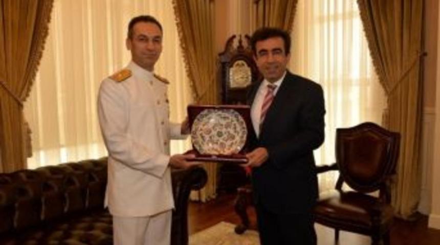 Vali G&uuml;zeloğlu&rsquo;na Tuğamiral İncioğlu&rsquo;ndan Ziyaret