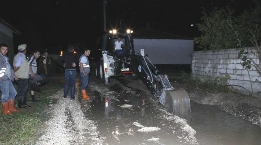 Odunpazarı&rsquo;ndan Yağmurdan Zarar G&ouml;ren Mahalleye Acil M&uuml;dahale