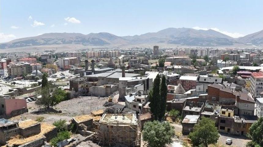 Medeniyet Ve Tarih G&uuml;n Y&uuml;z&uuml;ne &Ccedil;ıkıyor