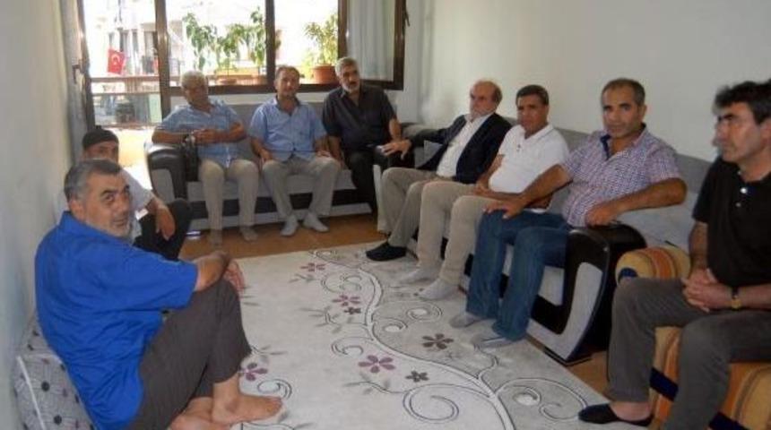 Hdp'lilerden Şehit Ailesine Taziye Ziyareti