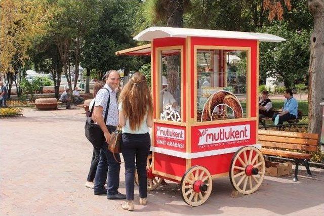 Süleymanpaşa Belediyesi’nin Simit Arabaları Vatandaşı Memnun Etti