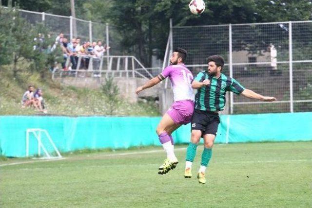 Kocaelispor'la Gebzespor'un Hazırlık Maçı 1-1 Sona Erdi