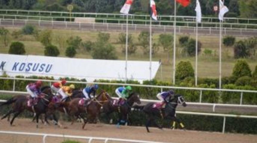 İlk Defa İznik Koşusu D&uuml;zenlendi