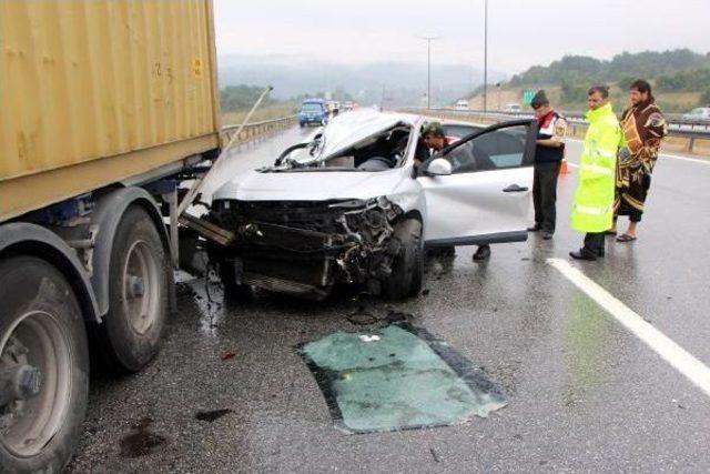 Emniyet Kemerini Önden Geçirmeyip Arkadan Bağlayınca Öldü