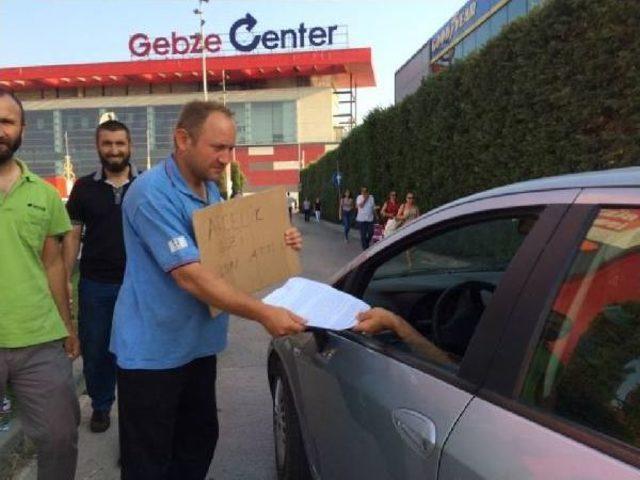 Gebze'de Işten Çıkarılan Işçiler Için Eylem