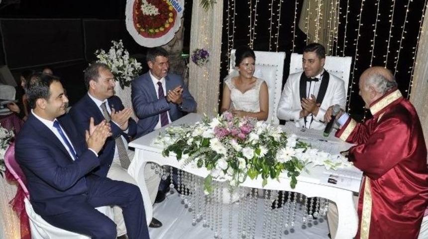 Feyzioğlu Ve Durgun İskenderun&rsquo;da Nikah Şahiti Oldu