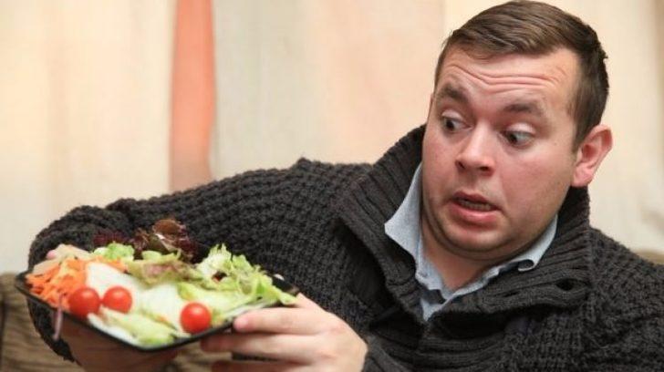 24 yıldır sadece sosis ve patates ile besleniyor G3