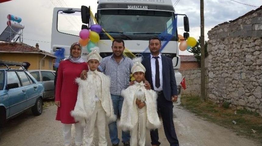 Yeğenlerine Verdiği S&ouml;z&uuml; Tuttu