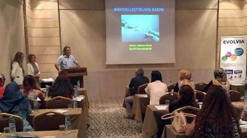 Meram Tıp&rsquo;ta Kanguru Bakımı Ve Anne S&uuml;t&uuml; İle Beslenme Eğitimi