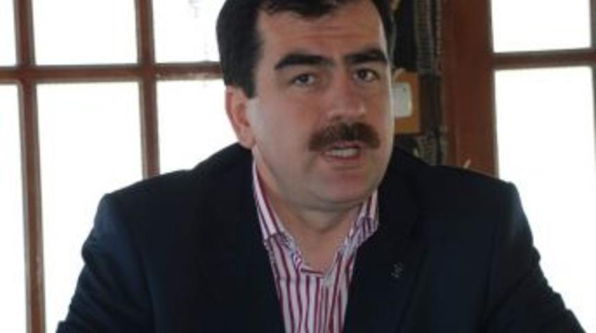 Ak Partili Eski Vekil Erdem, Baydar&rsquo;ı Eleştirip Vali Ayyıldız&rsquo;a Sahip &Ccedil;ıktı