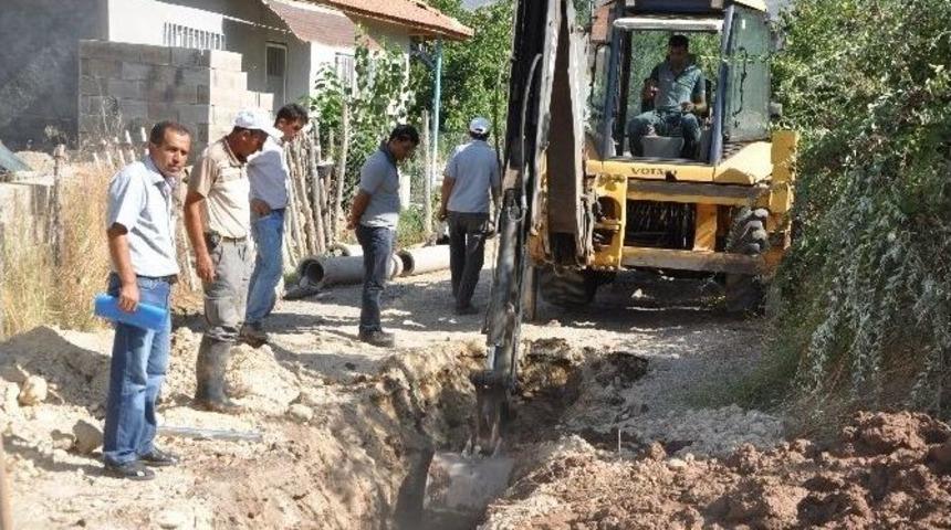 G&ouml;lbaşı&rsquo;nda Kanalizasyon &Ccedil;alışmaları