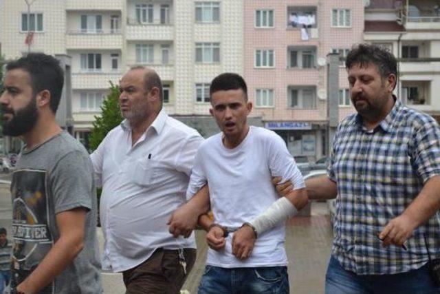 Psikoloğu Bıçakla Rehin Aldı, Nişanlısı Getirilince Teslim Oldu (2)