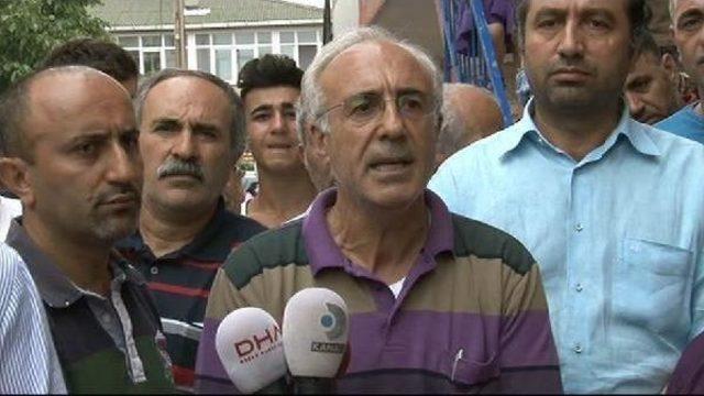 Alevi Associations Protest As Houses Marked With Crosses In Üsküdar