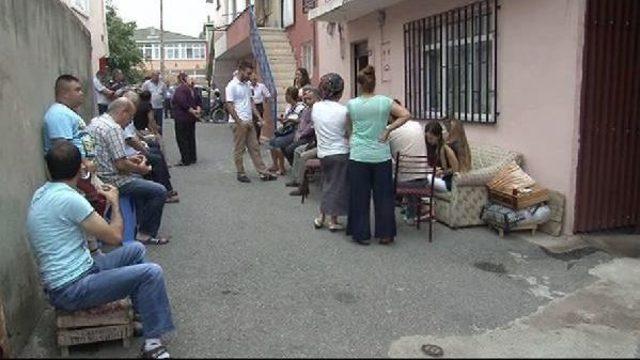 Alevi Associations Protest As Houses Marked With Crosses In Üsküdar