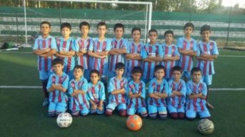 Trabzonlu İş Adamından Erciş Belediye Spor&rsquo;a Destek