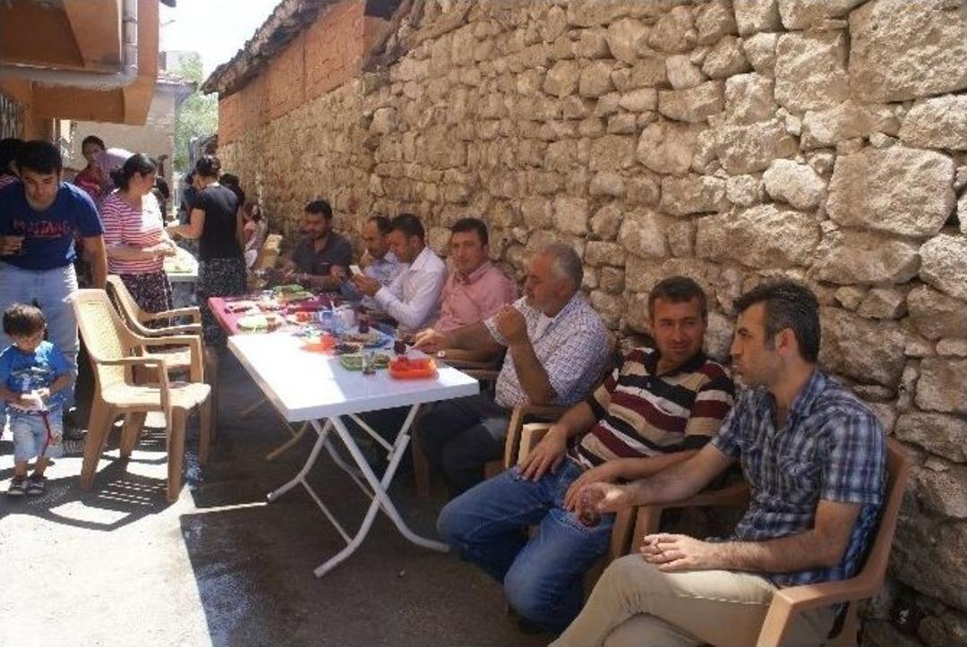 D&uuml;ğ&uuml;n &Ouml;ncesi G&ouml;zleme Geleneği