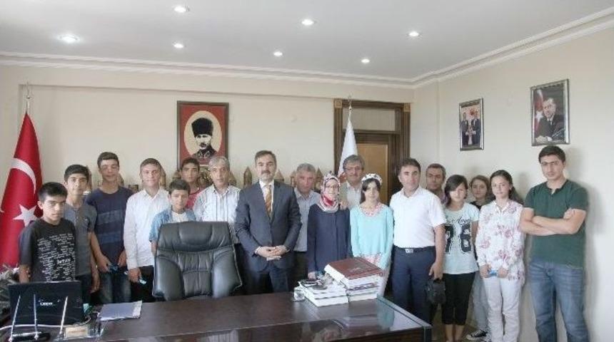 &Ouml;ğrencilerden Teşekk&uuml;r Ziyareti