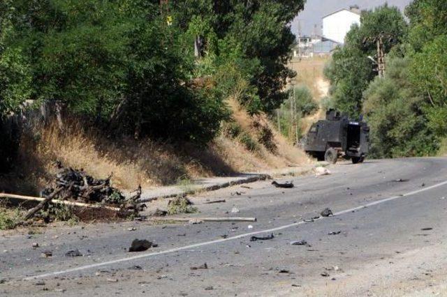 Ovacık'ta Polise Bomba Yüklü Araçlı Saldırı: 1 Yaralı (2)