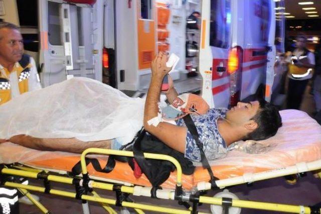 Suriyeli Gen&ccedil; Kavgada Karnından Bı&ccedil;akla Yaralandı 1