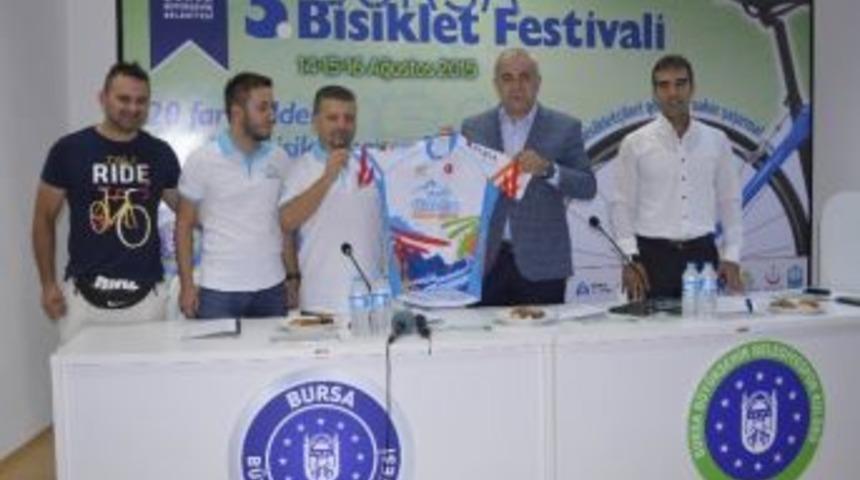 200 Sporcu, İpekb&ouml;ceği İ&ccedil;in Pedal &Ccedil;evirecek