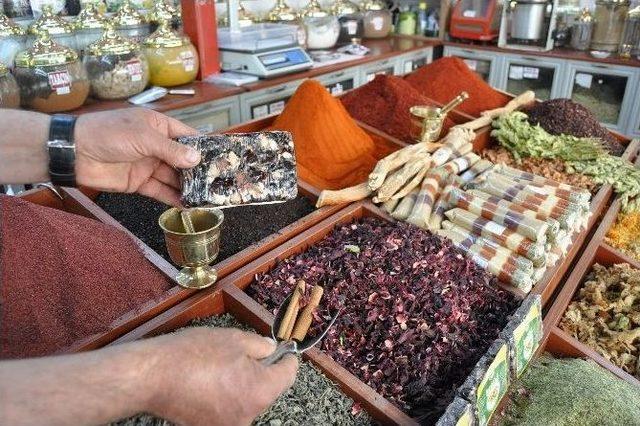 Yaz Sıcaklarında Serinleten Şifalı Bitki &Ccedil;ayları 1