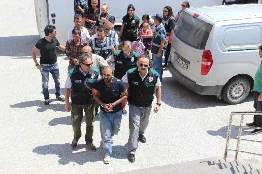 Uyuşturucu Operasyonunda 12 Ş&uuml;pheli Adliyeye Sevk Edildi