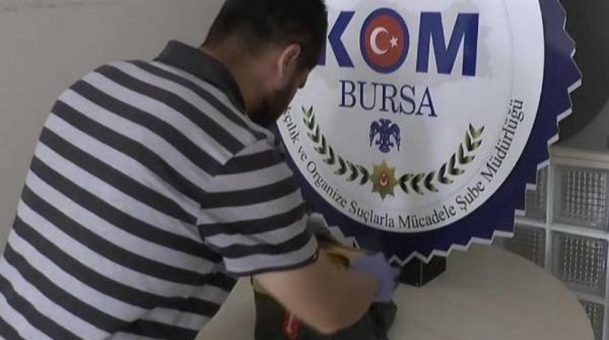 Otlu Peynir Tenekesinden Uyuşturucu &Ccedil;ıktı