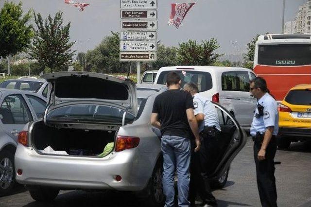 Plakasız Araç İhbarı Polisi Alarma Geçirdi