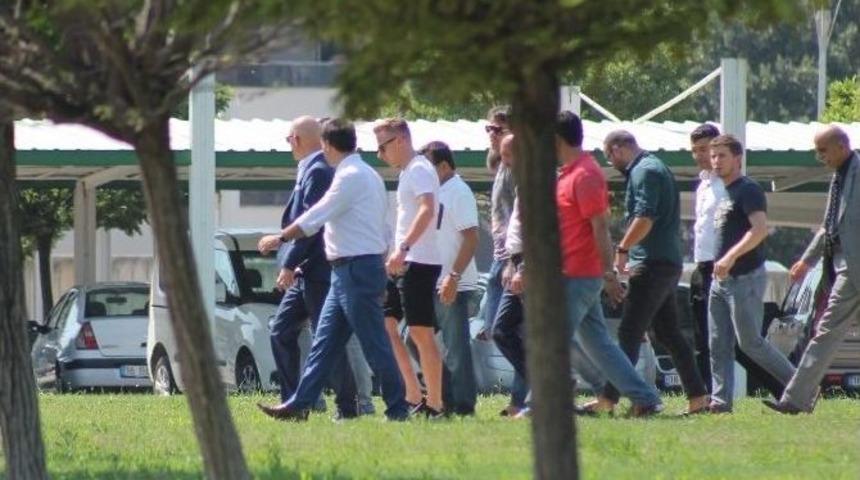 Bursaspor&rsquo;un Anlaşmaya Vardığı Dzsudzsak Bursa&rsquo;ya Geldi