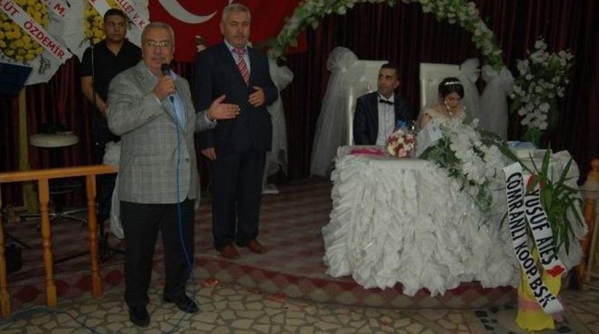 &Ccedil;akan &Ccedil;aycuma Eski Mhp İl&ccedil;e Başkanının D&uuml;ğ&uuml;ne Katıldı