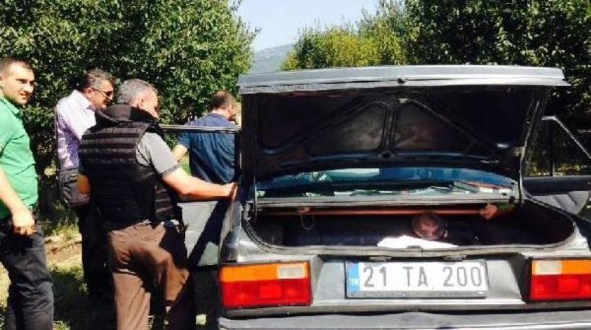 Bomba Ş&uuml;phesiyle Arandı