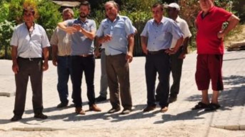 Lapseki&rsquo;de 24 K&ouml;ye 18 Bin 500 Metrekare Parke Taşı D&ouml;şeniyor