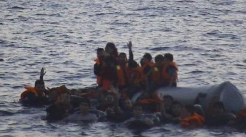 M&uuml;ltecileri T&uuml;rk Sahil G&uuml;venliği Kurtardı